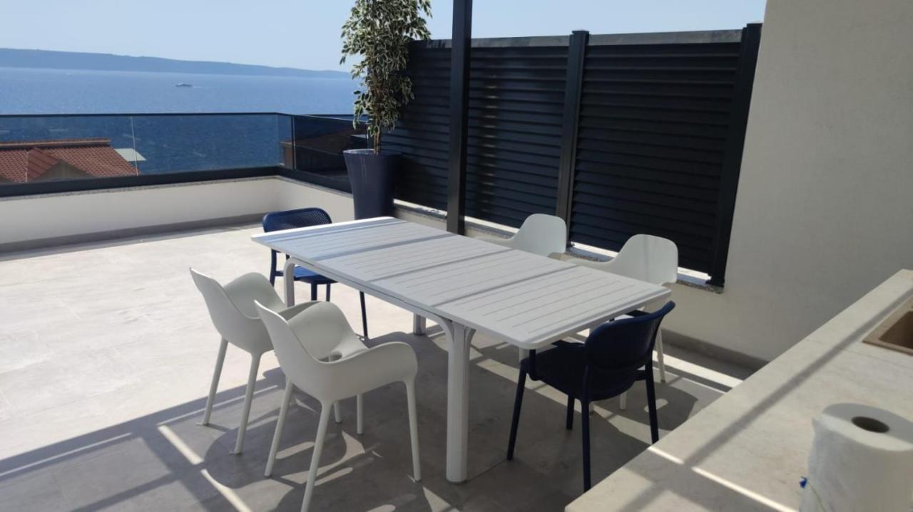 Luxury Apartment- Balcony- Private Rooftop And Jacuzzi- Common Pool 트로기르 외부 사진