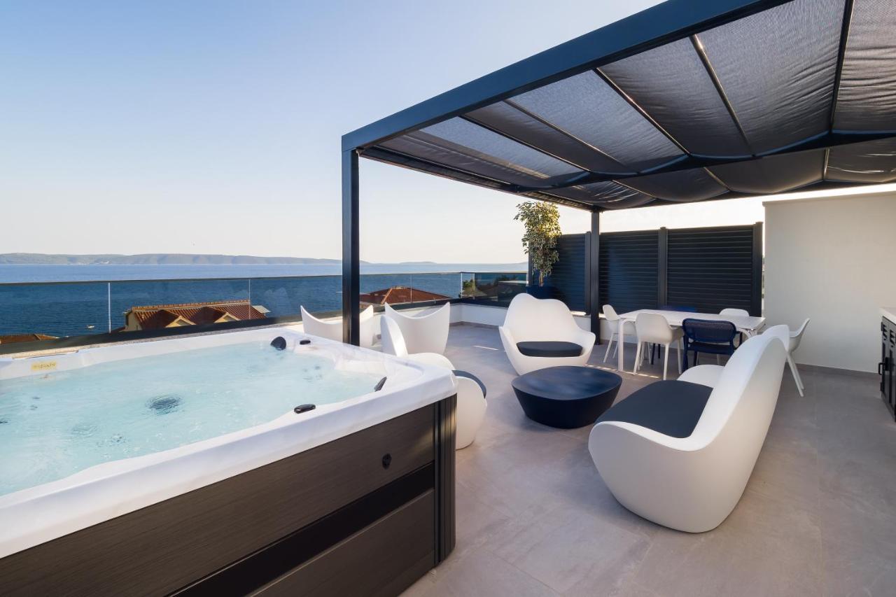 Luxury Apartment- Balcony- Private Rooftop And Jacuzzi- Common Pool 트로기르 외부 사진